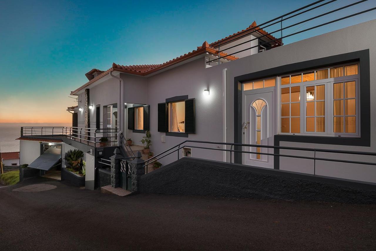 Welcome Home, With A Fantastic View, Sunrise & Sunsets Estreito Da Calheta Экстерьер фото